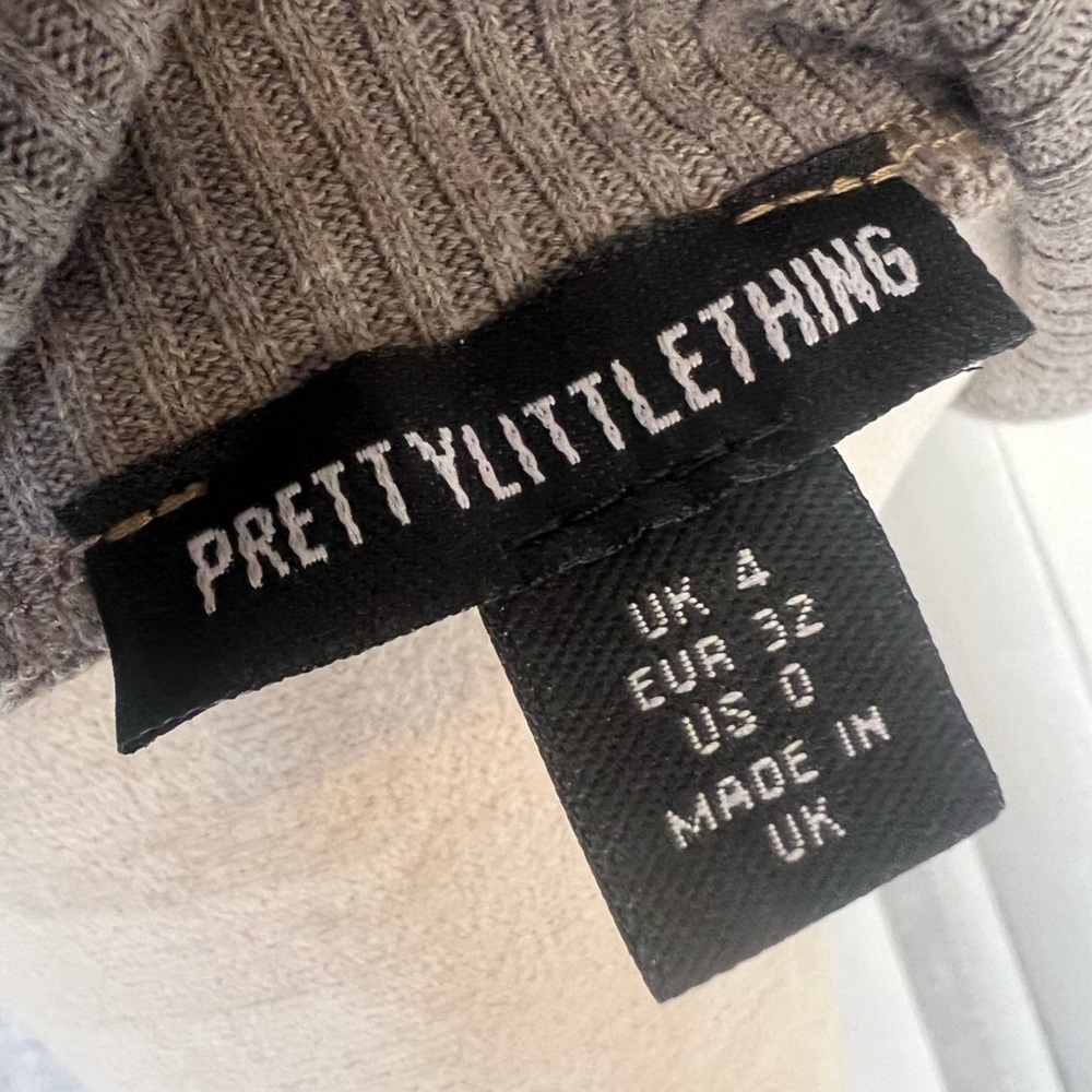 PrettyLittleThing Charcoal Ribbed Tunic - Picture 3 of 3